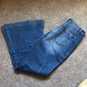 NWOT Ultra high rise super flare kancans